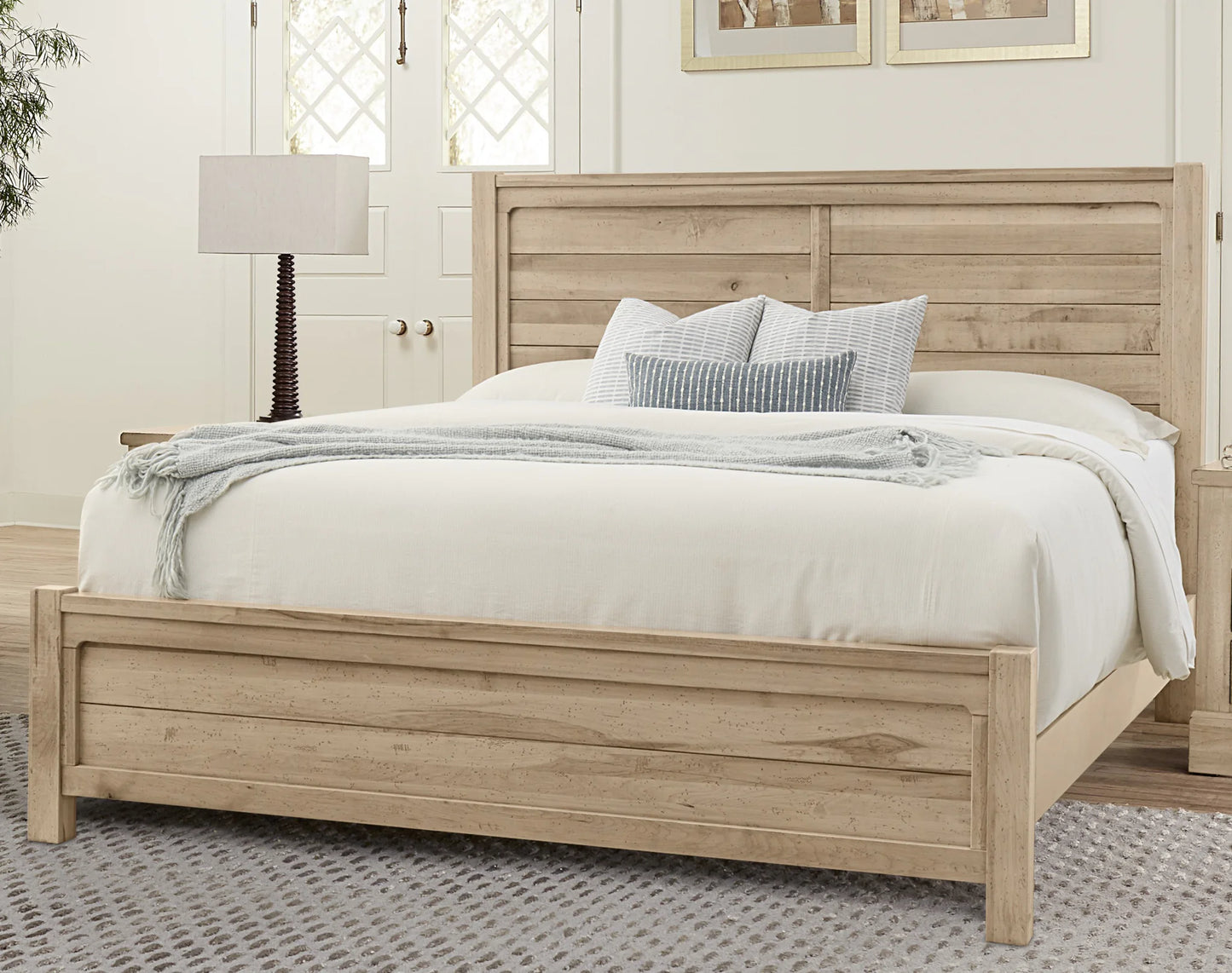 Cool Rustic - Queen Plank Bed - Clear Maple