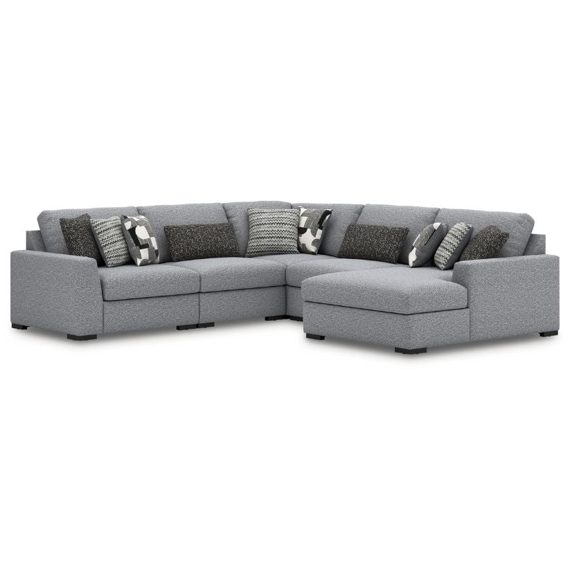 Bealton - Salt and Pepper - 5-Piece Sectional With RAF Corner Chaise