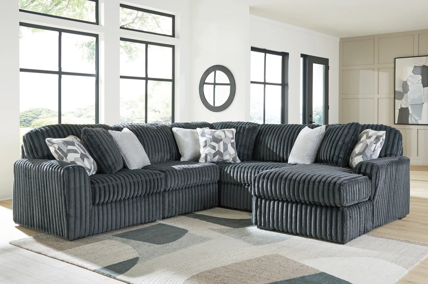 Midnight-Madness - 5-Piece Sectional With RAF Corner Chaise - Gunmetal