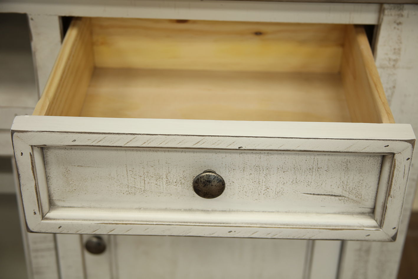 Stone - 80” TV Stand With 2 Drawers / 4 Doors - Antiqued Ivory / Weathered Gray