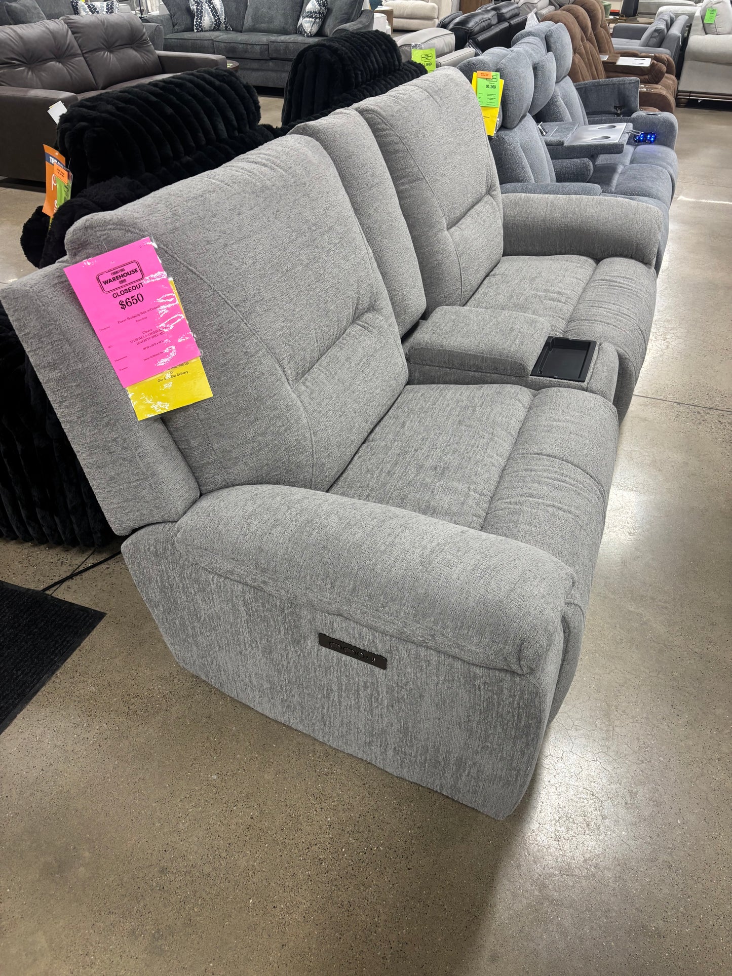 Extra Wide Power Reclining Sofa W/ Console