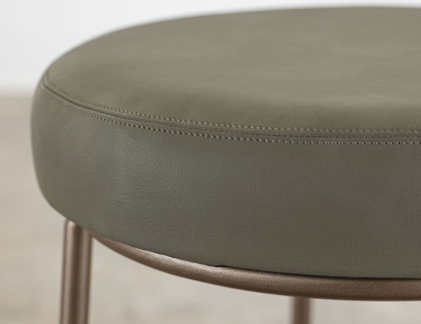 Frida - IUP Stool - Green