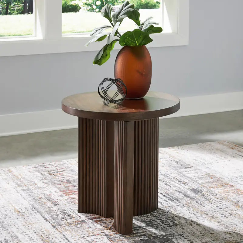 Korestone - Dark Brown - Round End Table – Furniture Warehouse Ohio