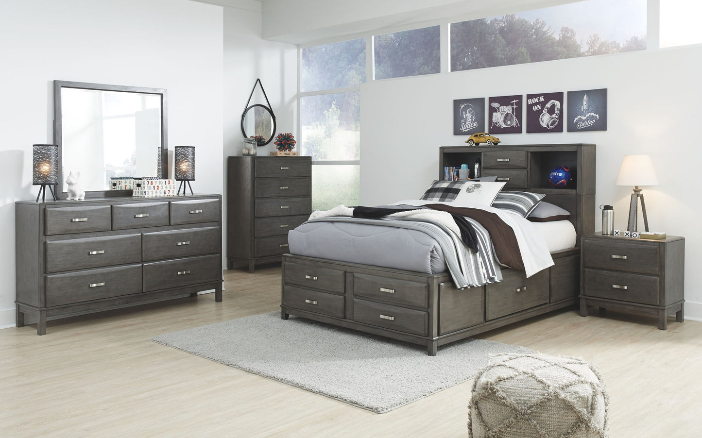 Caitbrook - Gray - Five Drawer Chest