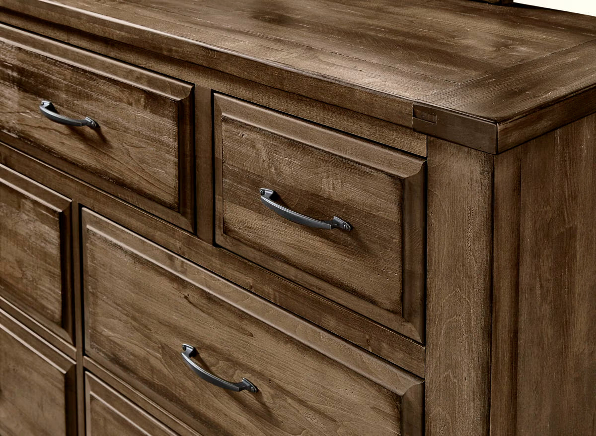 Maple Road - 7-Drawers Triple Dresser - Maple Syrup