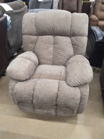 Catnapper "Brody" Manual Recliner