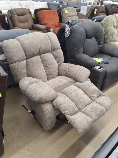 Catnapper "Brody" Manual Recliner