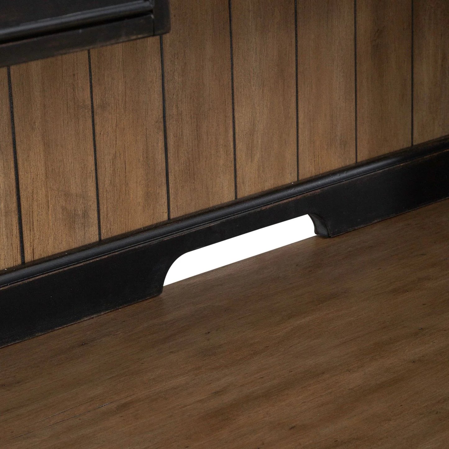 Meritage - Credenza & Hutch - Black