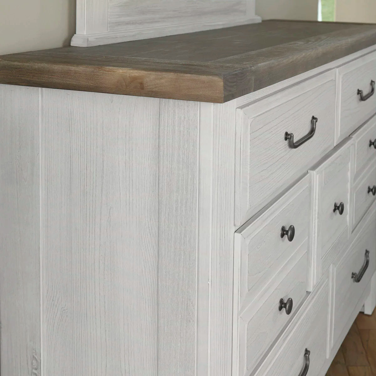Sawmill - 7-Drawer Storage Dresser - Alabaster 2-Tone