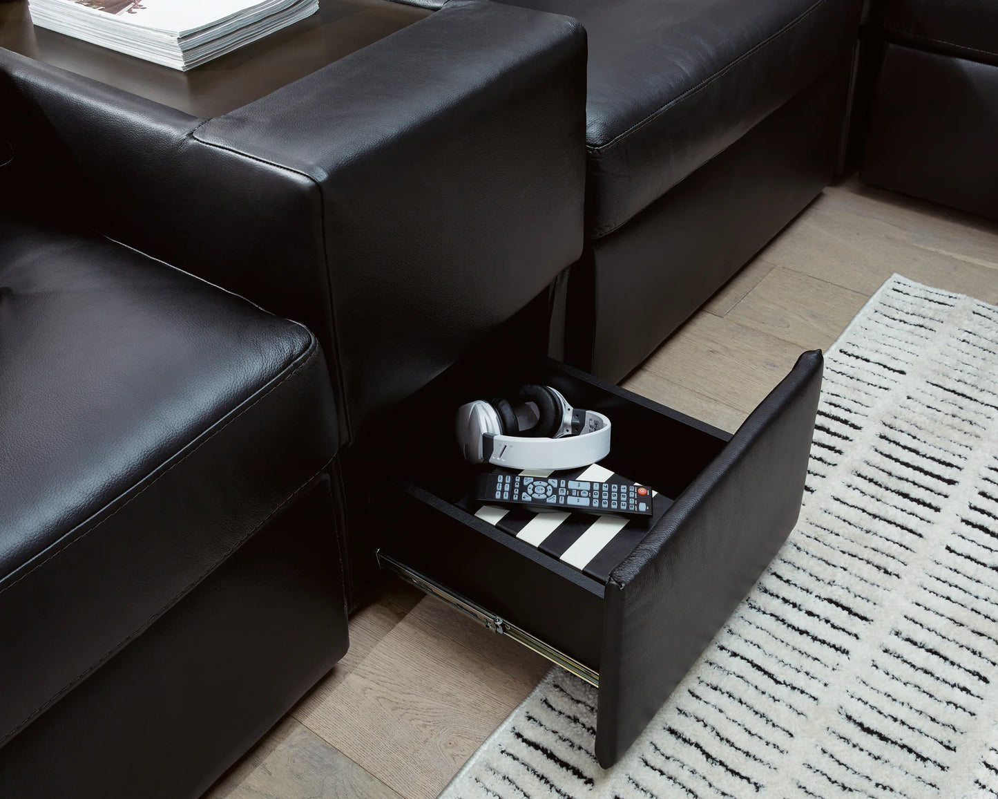 ModMax II - 8-Piece Sectional With LAF Corner Chaise And Storage Consoles - Black