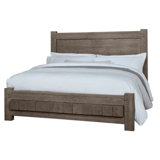 Dovetail - Queen Poster Bed With 6 X 6 Footboard - Mystic Grey