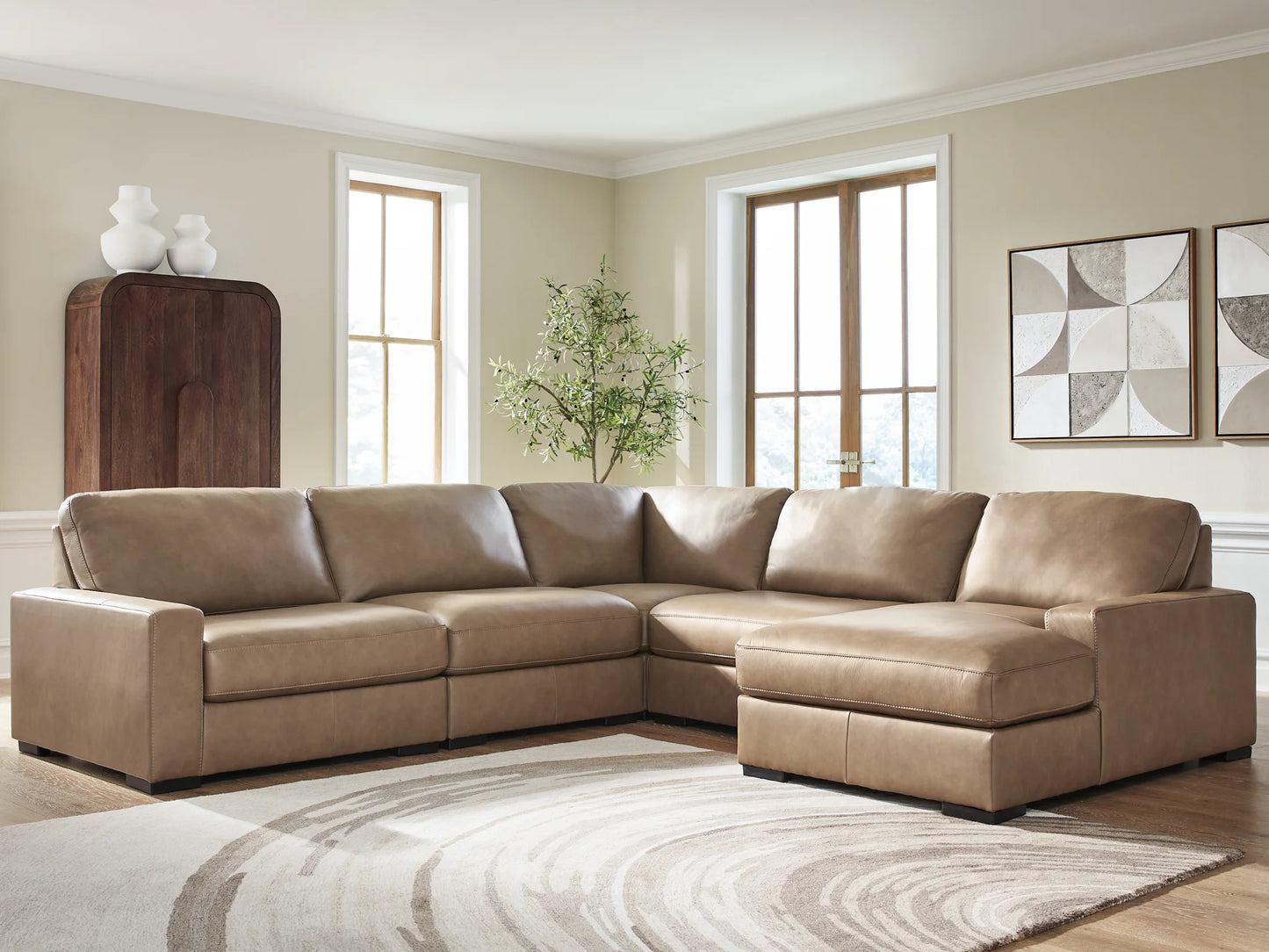 Veronella - 5-Piece Sectional With RAF Corner Chaise - Sahara