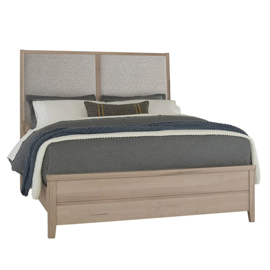 Woodbridge - King Upholstered Bed With Grey Fabric - Clear Maple