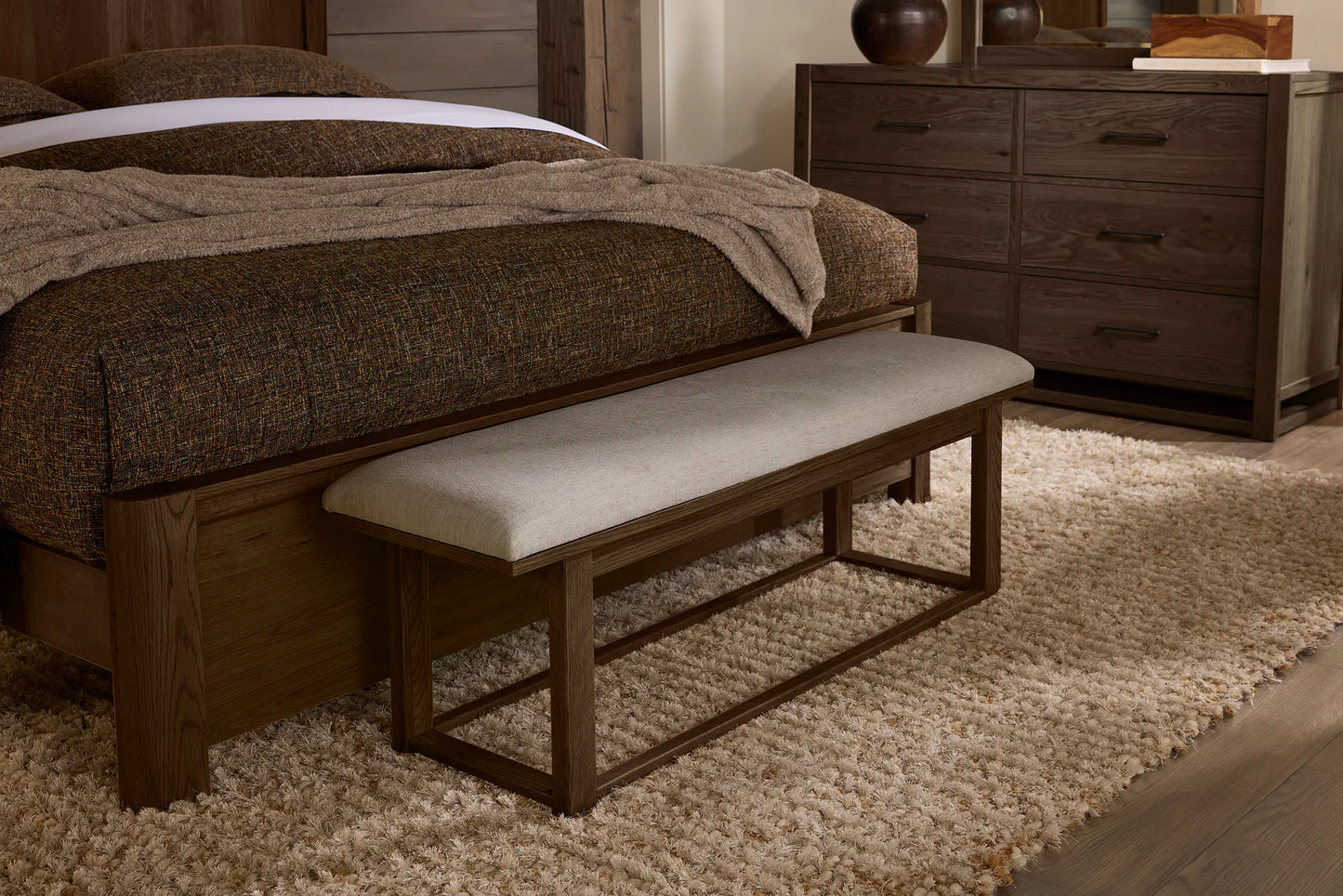 Lodge & Loft - Upholstered Bench - Dark Oak / Ivory Cream