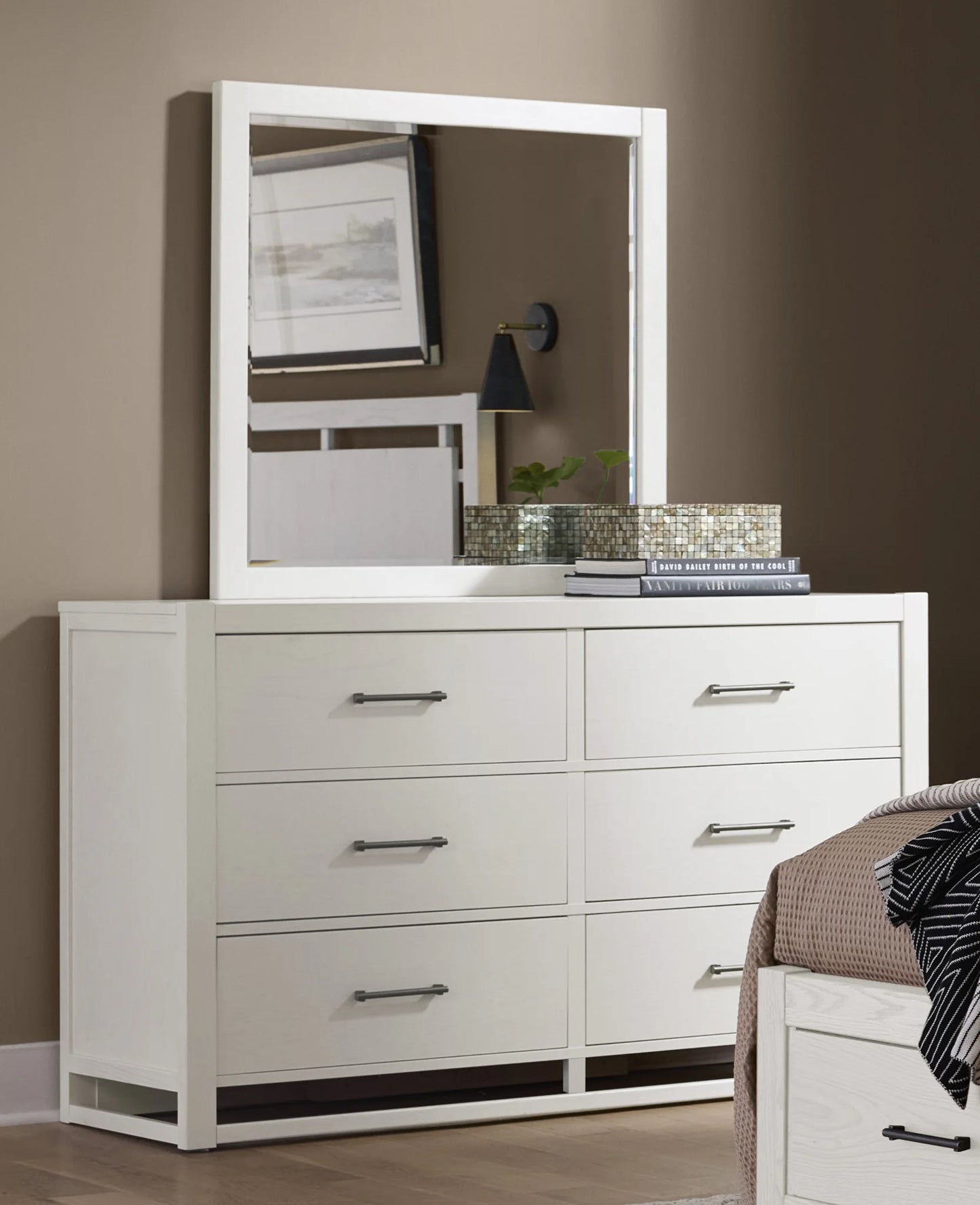 Lodge & Loft - 6 Drawer Dresser - Soft White