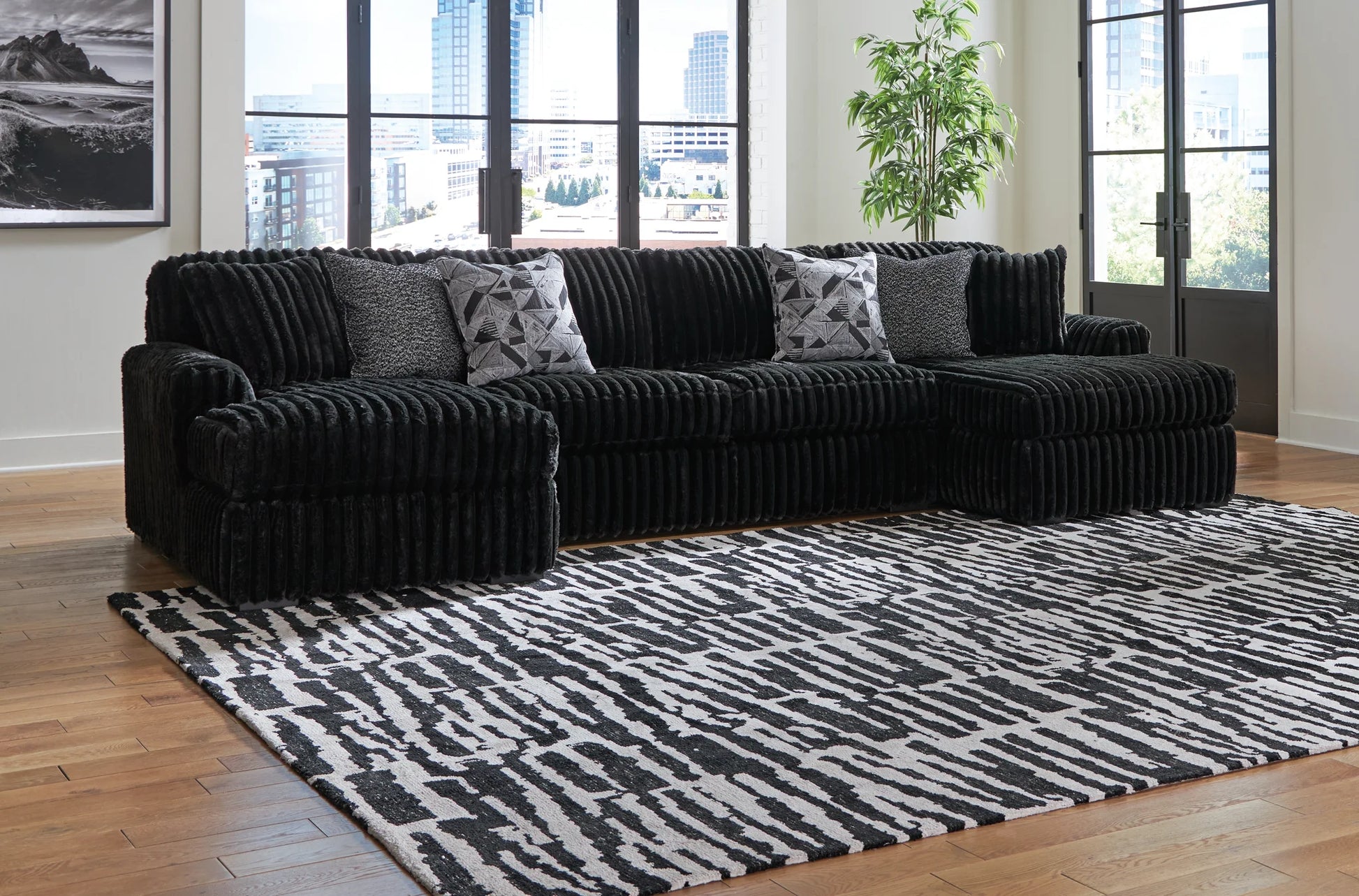 Midnight-madness - Onyx - 3-Piece Sectional With Laf And Raf Corner Chaises