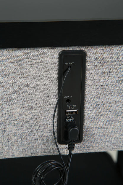 Jorvalee - Gray / Black - Accent Table