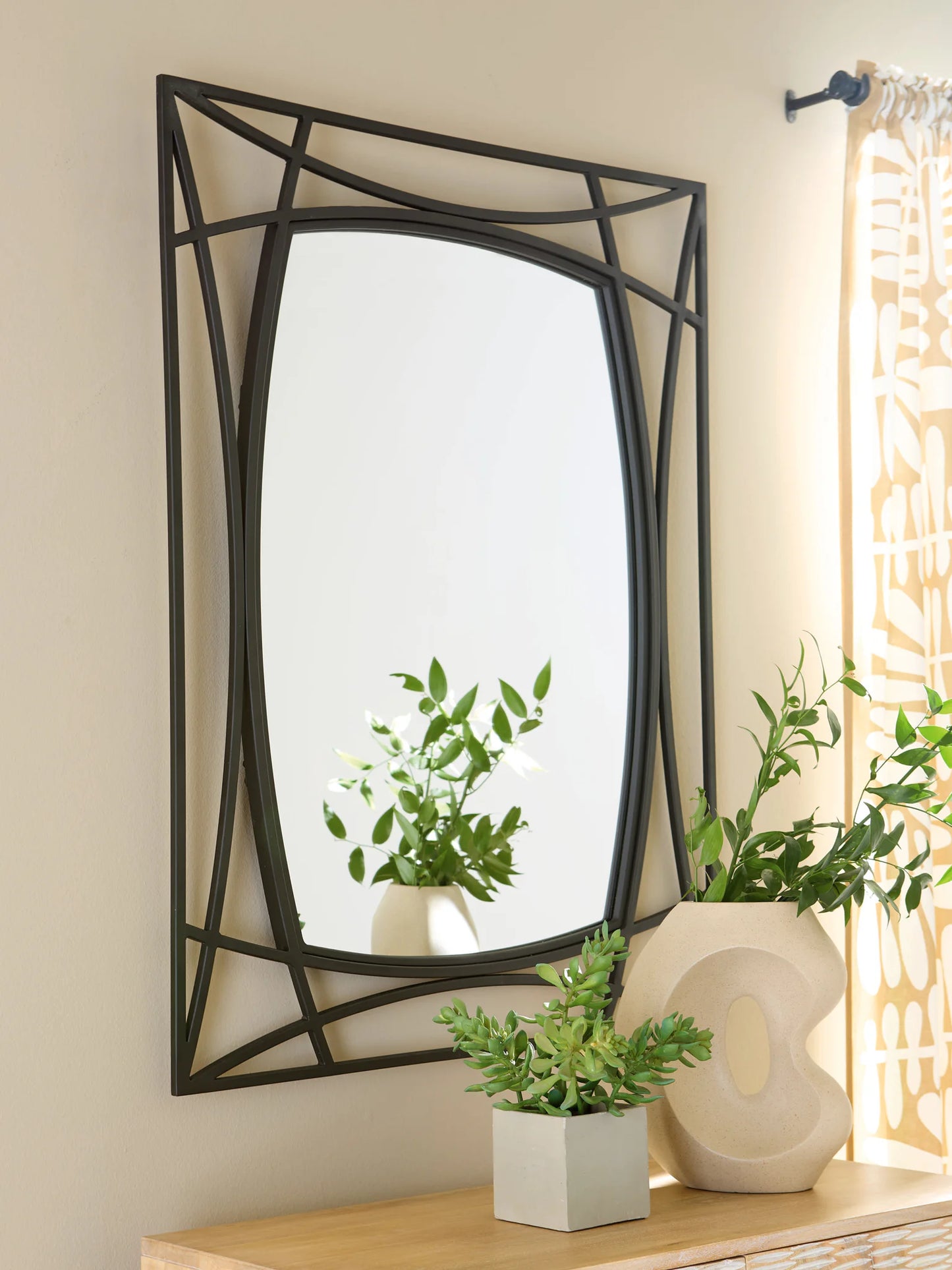 Freenville - Black - Accent Mirror