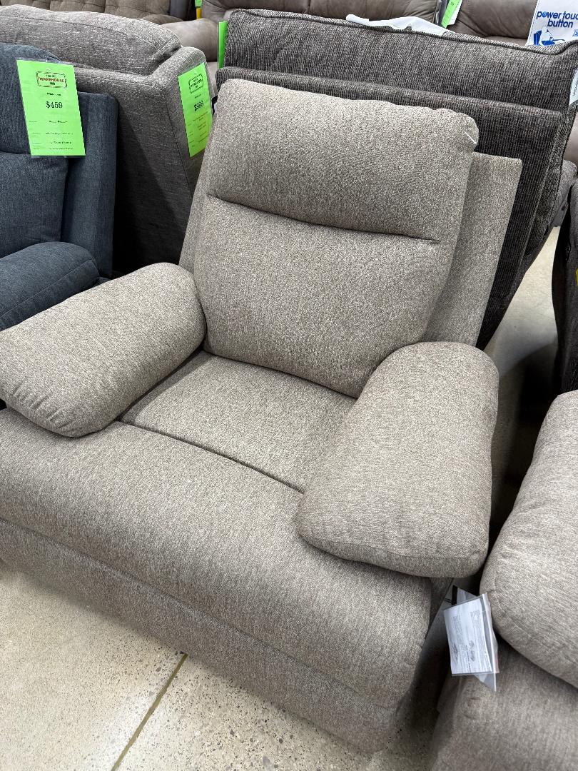 Ashley “Side-Swipe” Rocker Recliner
