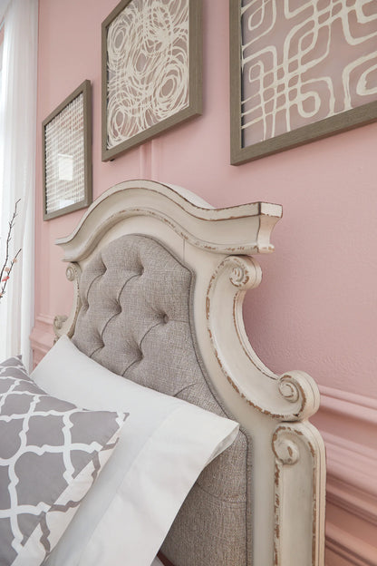 Realyn - King Upholstered Panel Bed - Chipped White