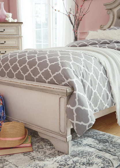 Realyn - California King Upholstered Panel Bed - Chipped White