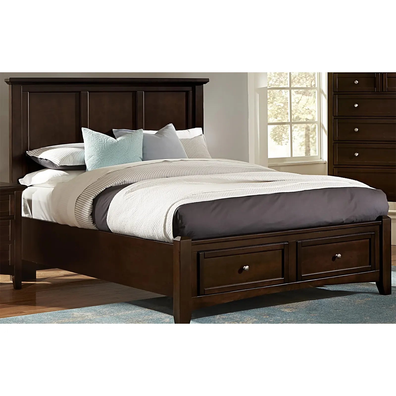 Bonanza - Full Mansion Bed With Storage Footboard - Merlot