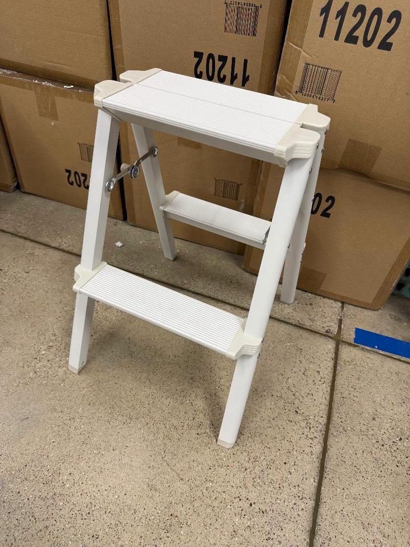 Birdrock Home 2-step ladder