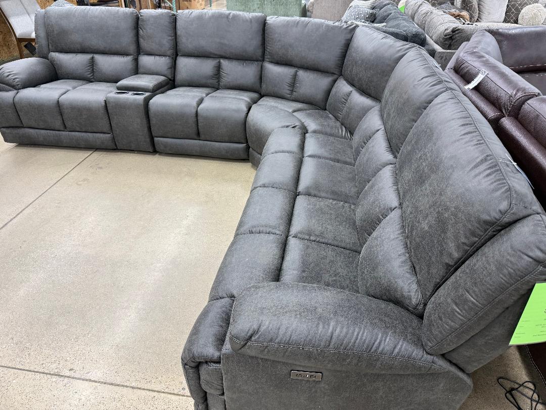 Cheers Reclining Sectional