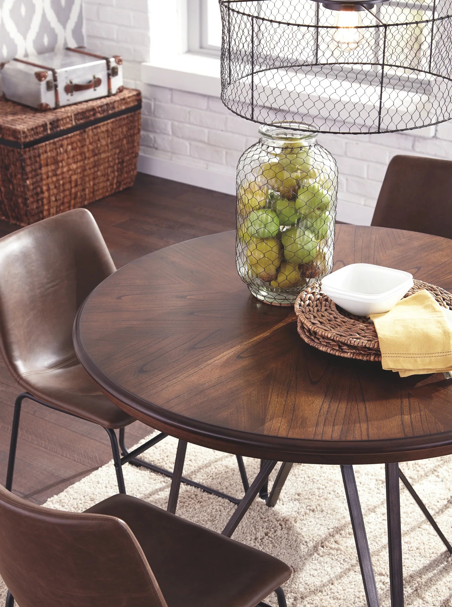 Centiar - Two-tone Brown - Round Dining Room Table 2