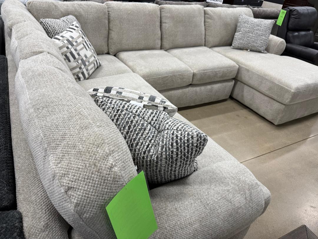 “Darcy” Sectional