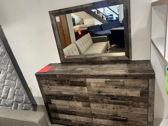 Dresser & Mirror