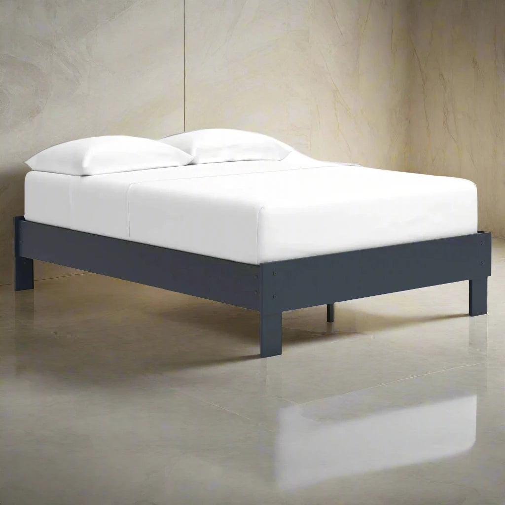 Simmenfort - Navy Blue - Full Platform Bed