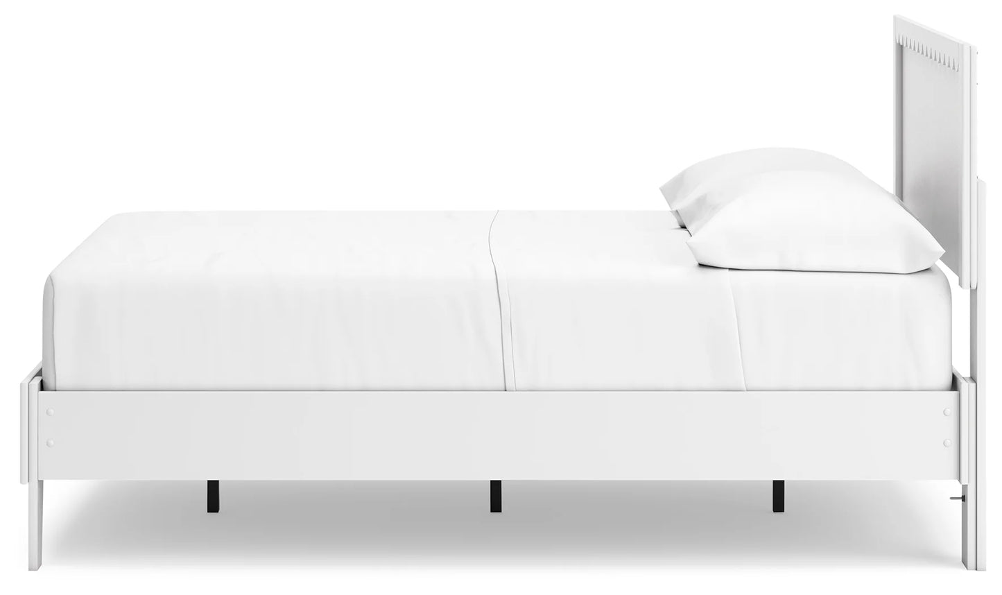 Hallityn - White - Full Panel Platform Bed