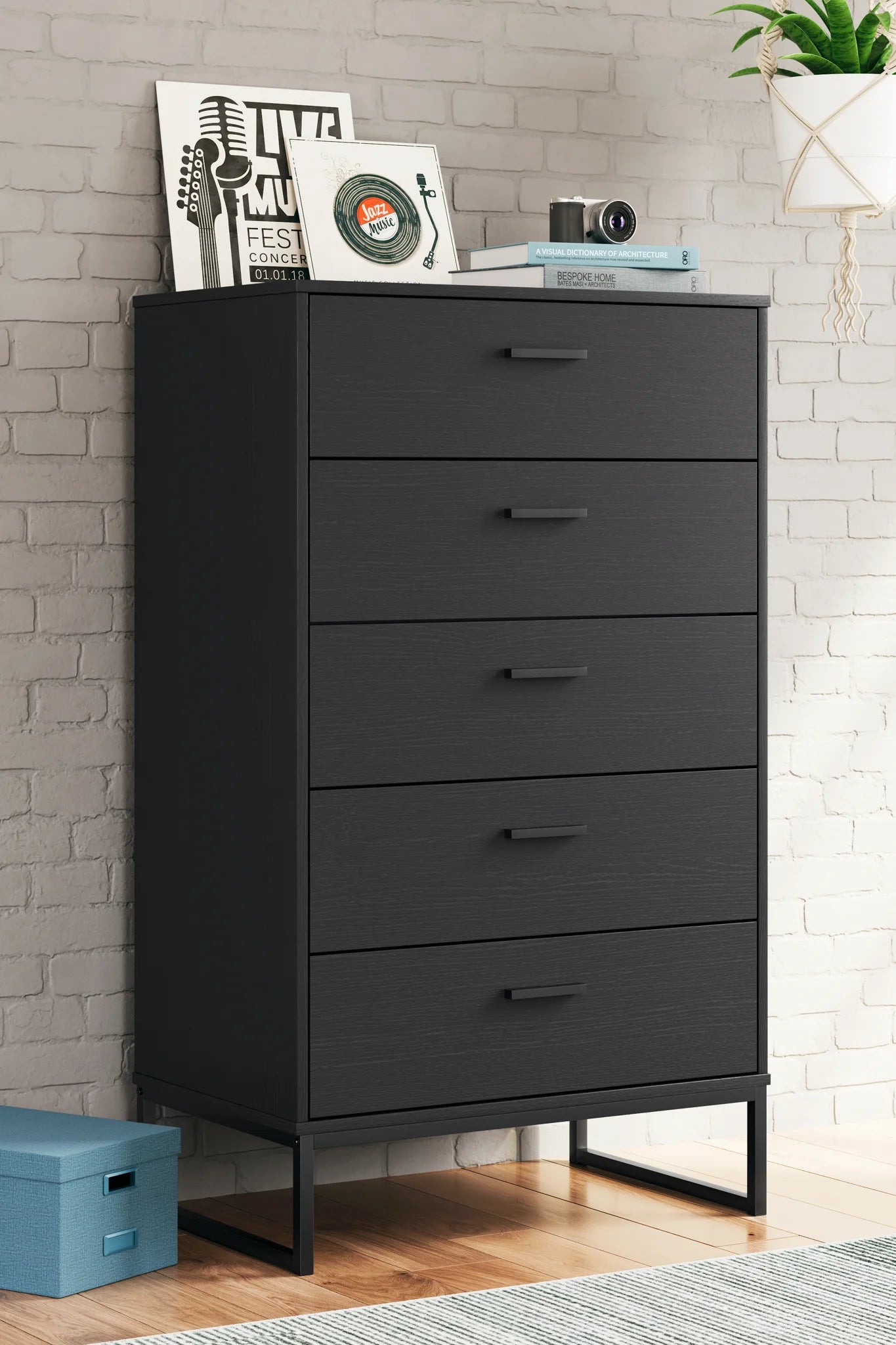 Socalle - Black - Five Drawer Chest