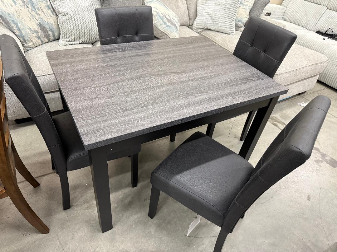 “Garvine” Table and Four Chairs