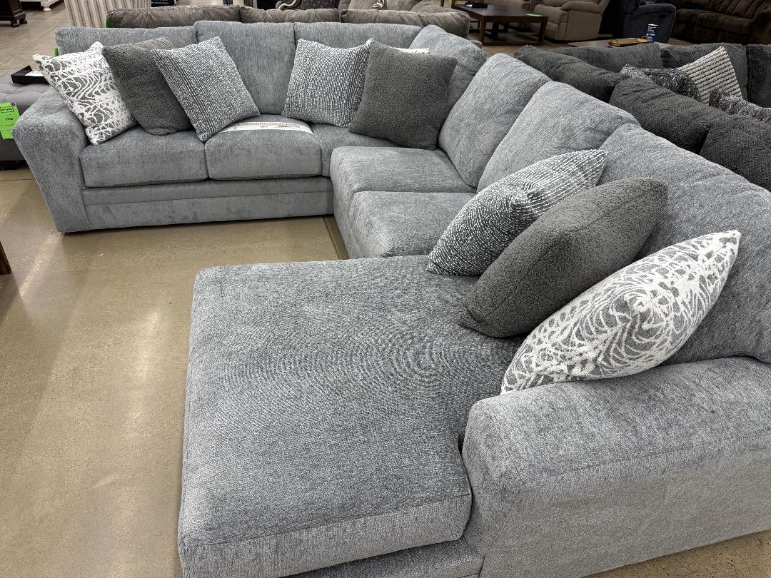 “Glacier” Sectional