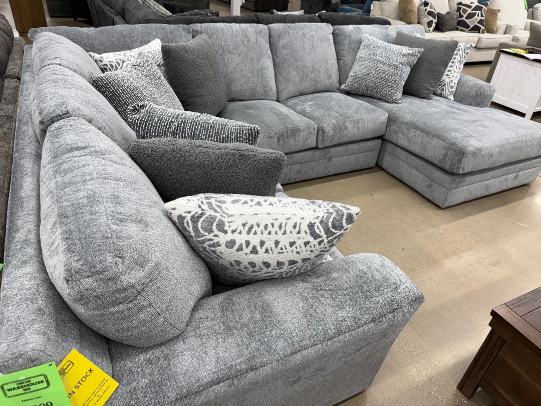 “Glacier” Sectional