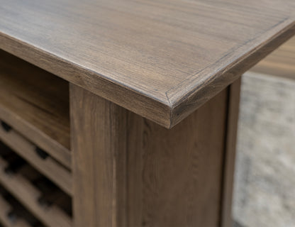 Novus Lodge - Bar - Walnut Brown