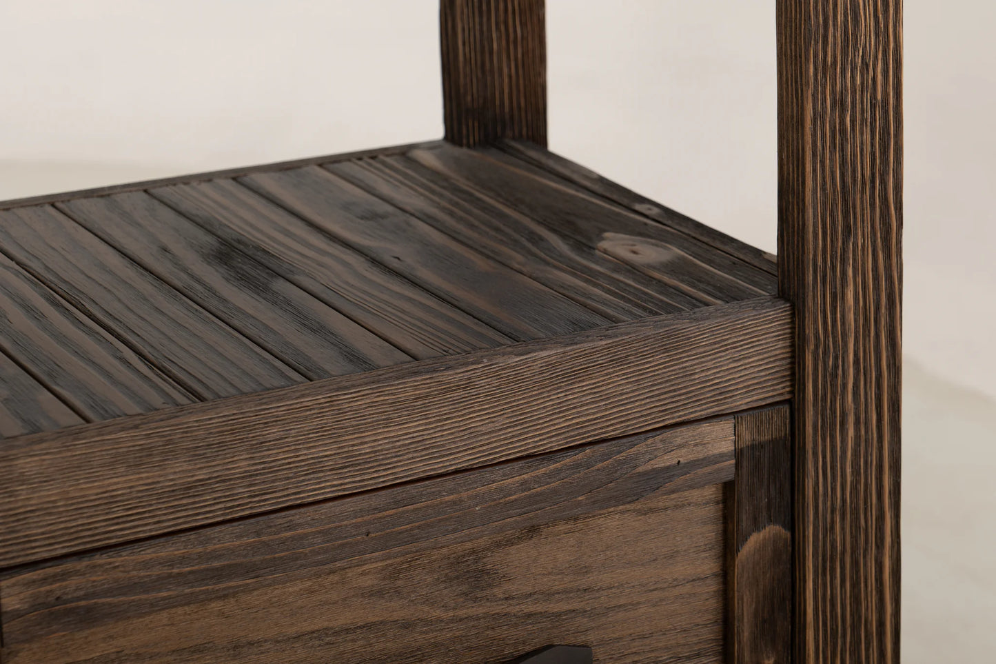 Dutton - Pier - Rookwood Brown