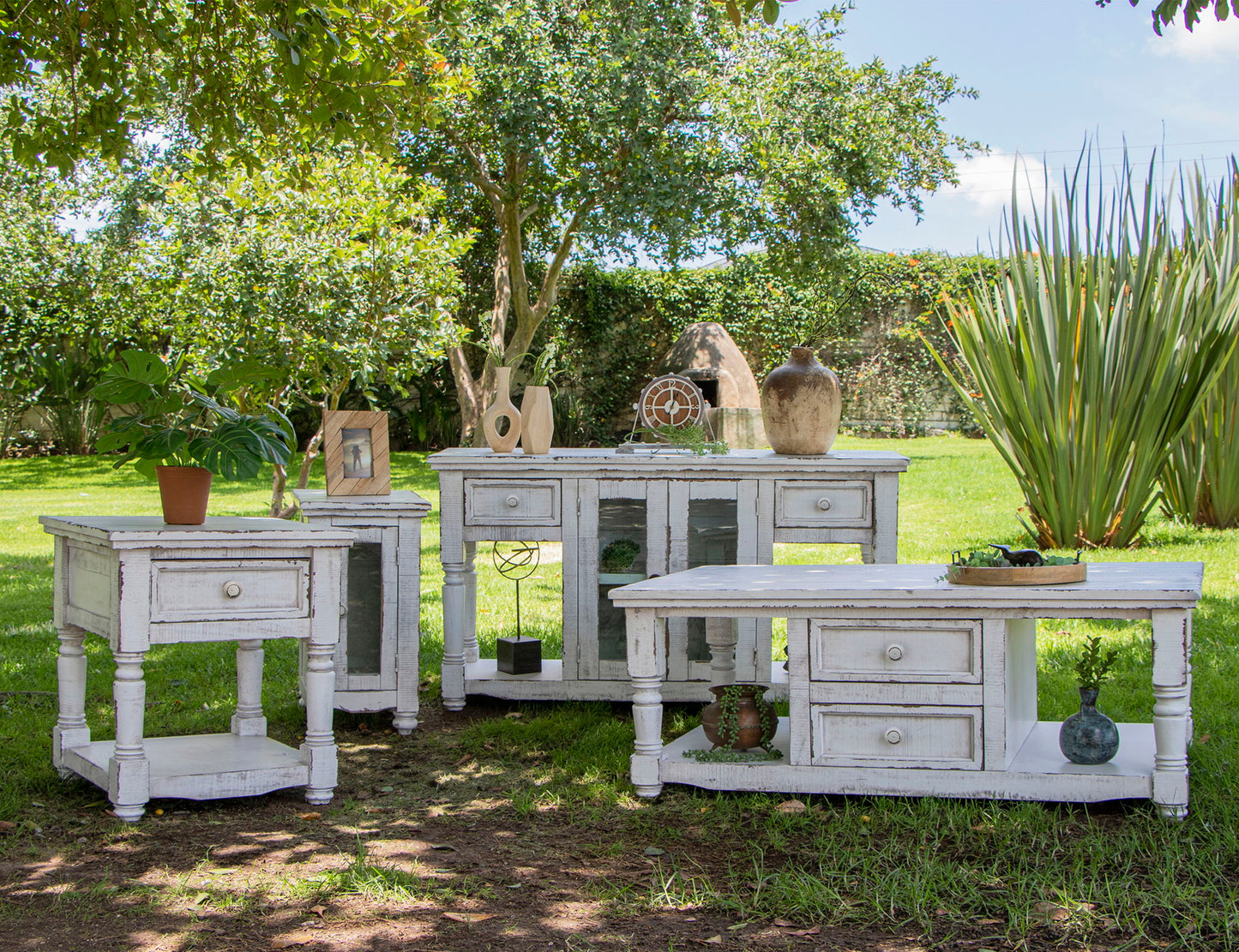 Aruba - End Table - Antique White