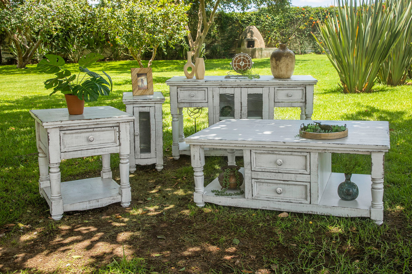 Aruba - Sofa Table - Antique White