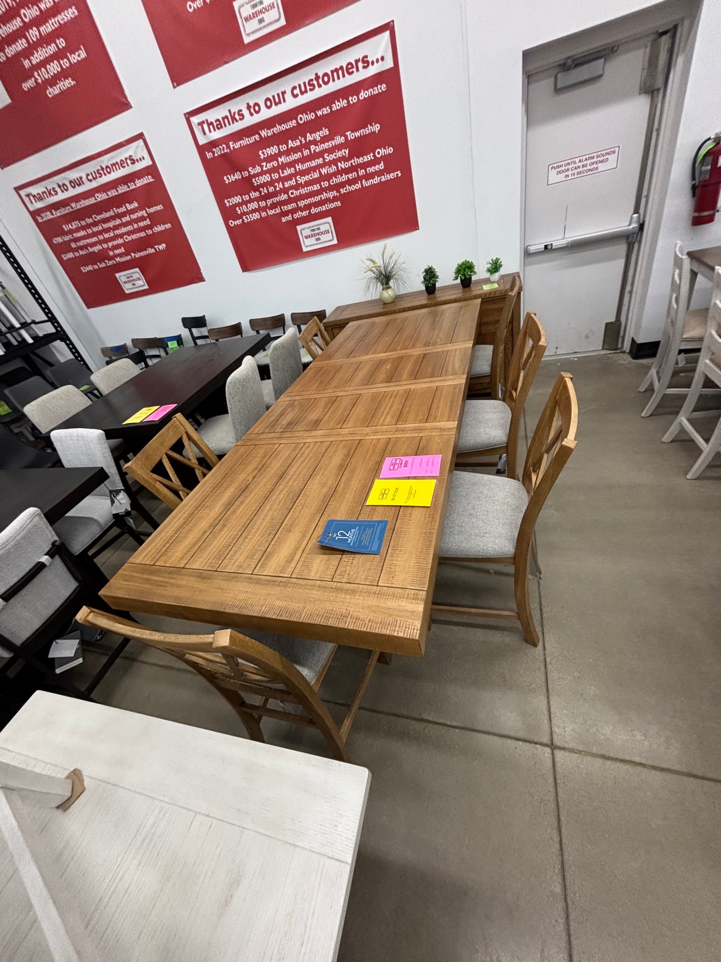 Counter Table W/ 6 Stools