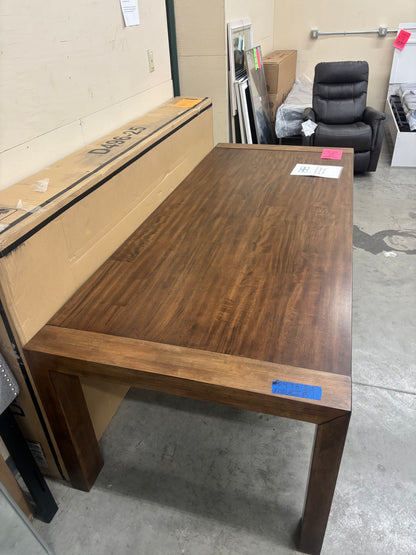 Kraeburn Dining Table