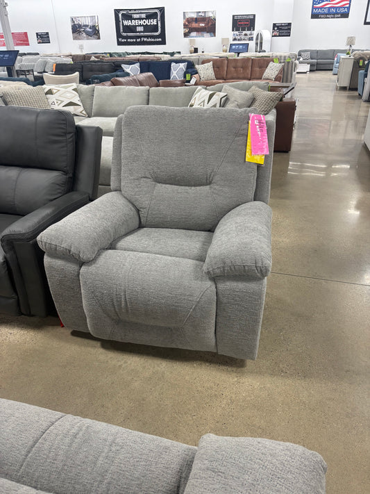 Extra Wide Power Recliner