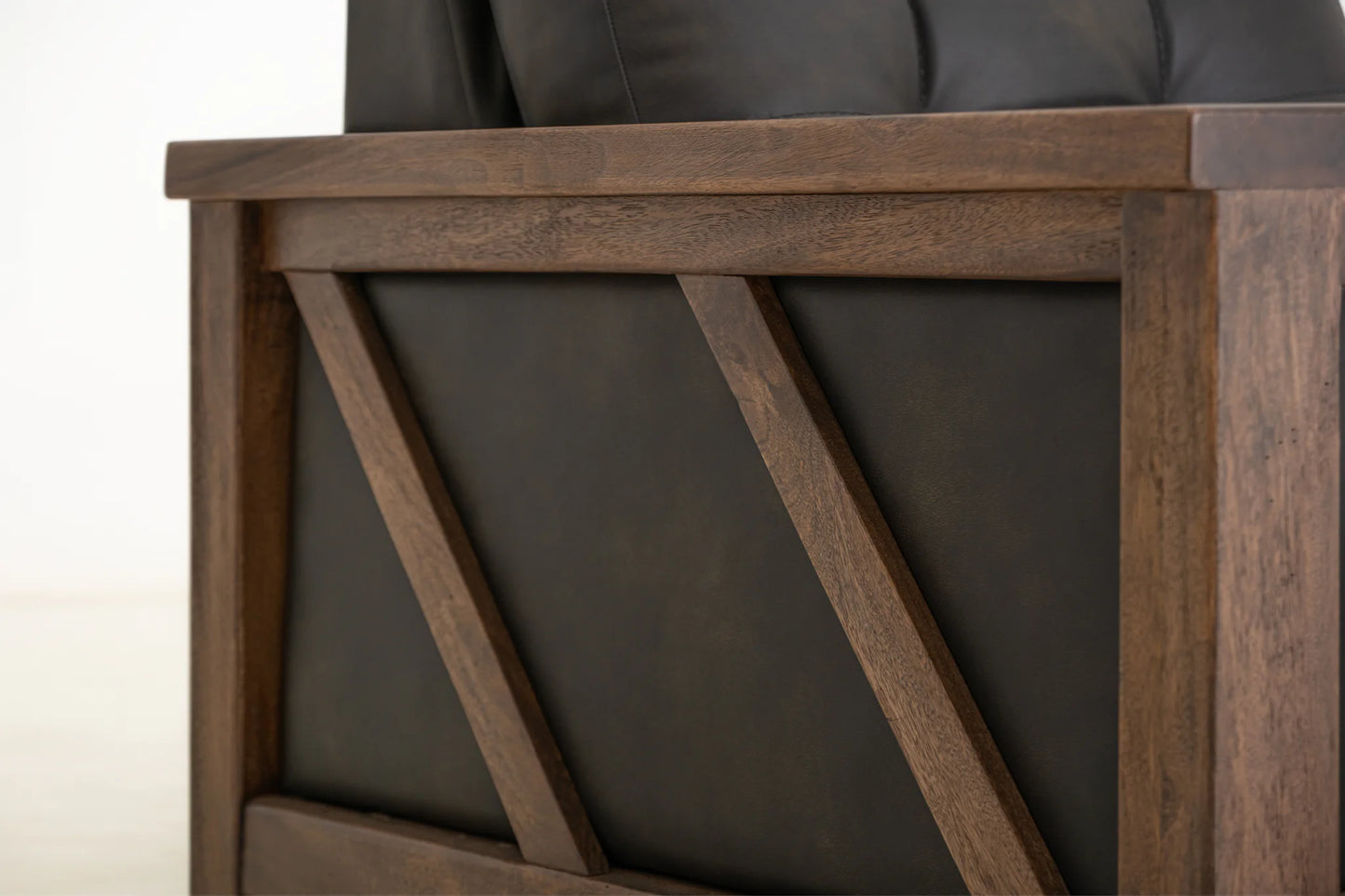 Walnut - Armchair - Licorice Black