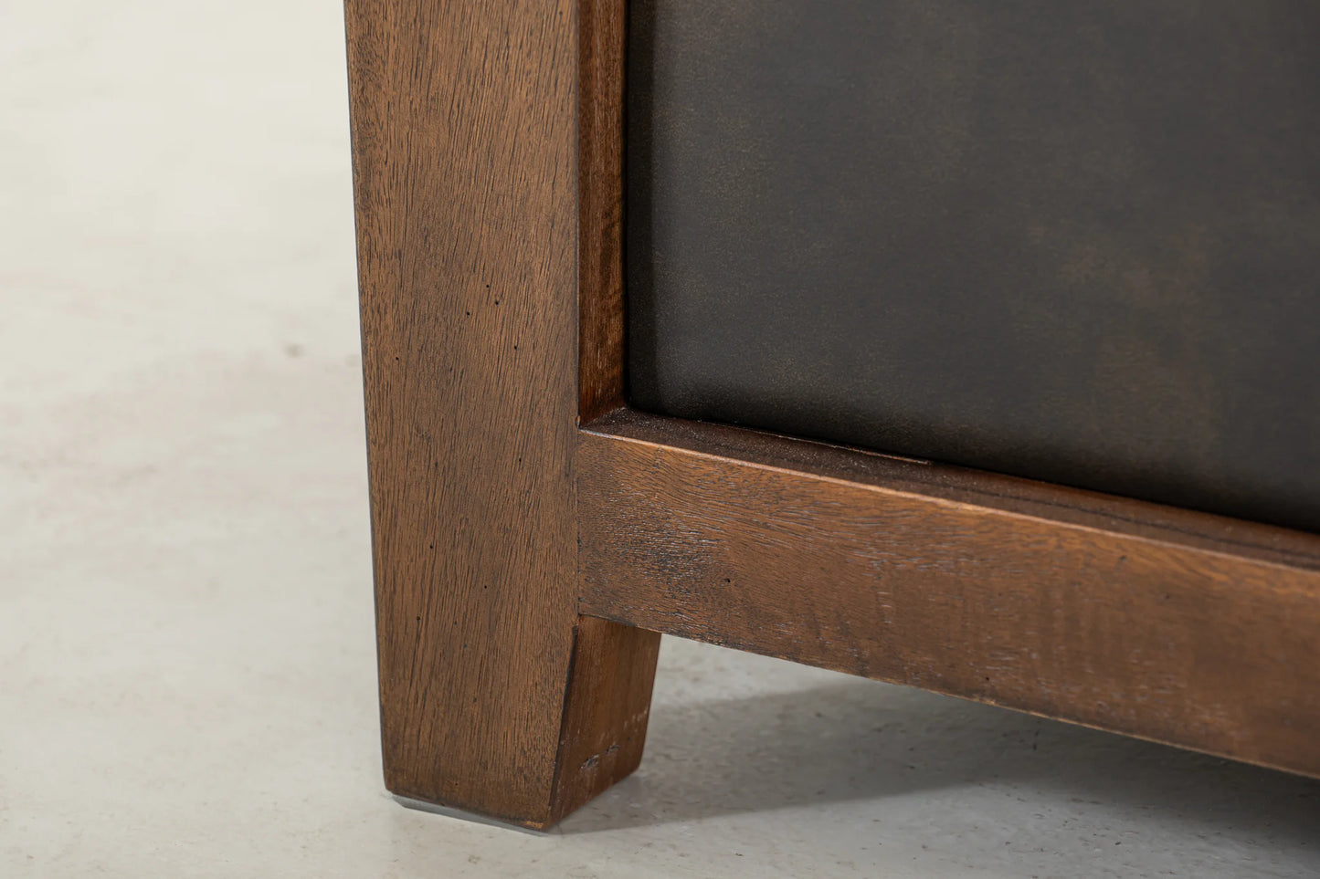 Walnut - Armchair - Licorice Black