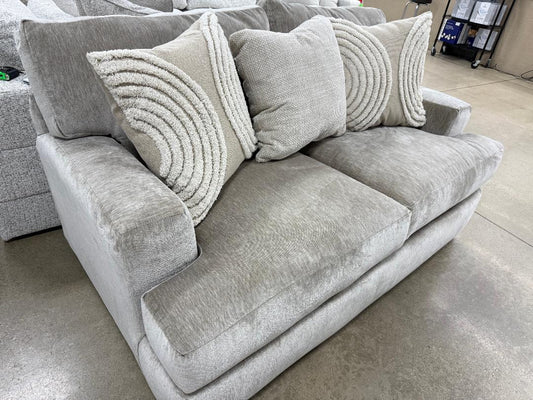 Loveseat - Luscious Doe