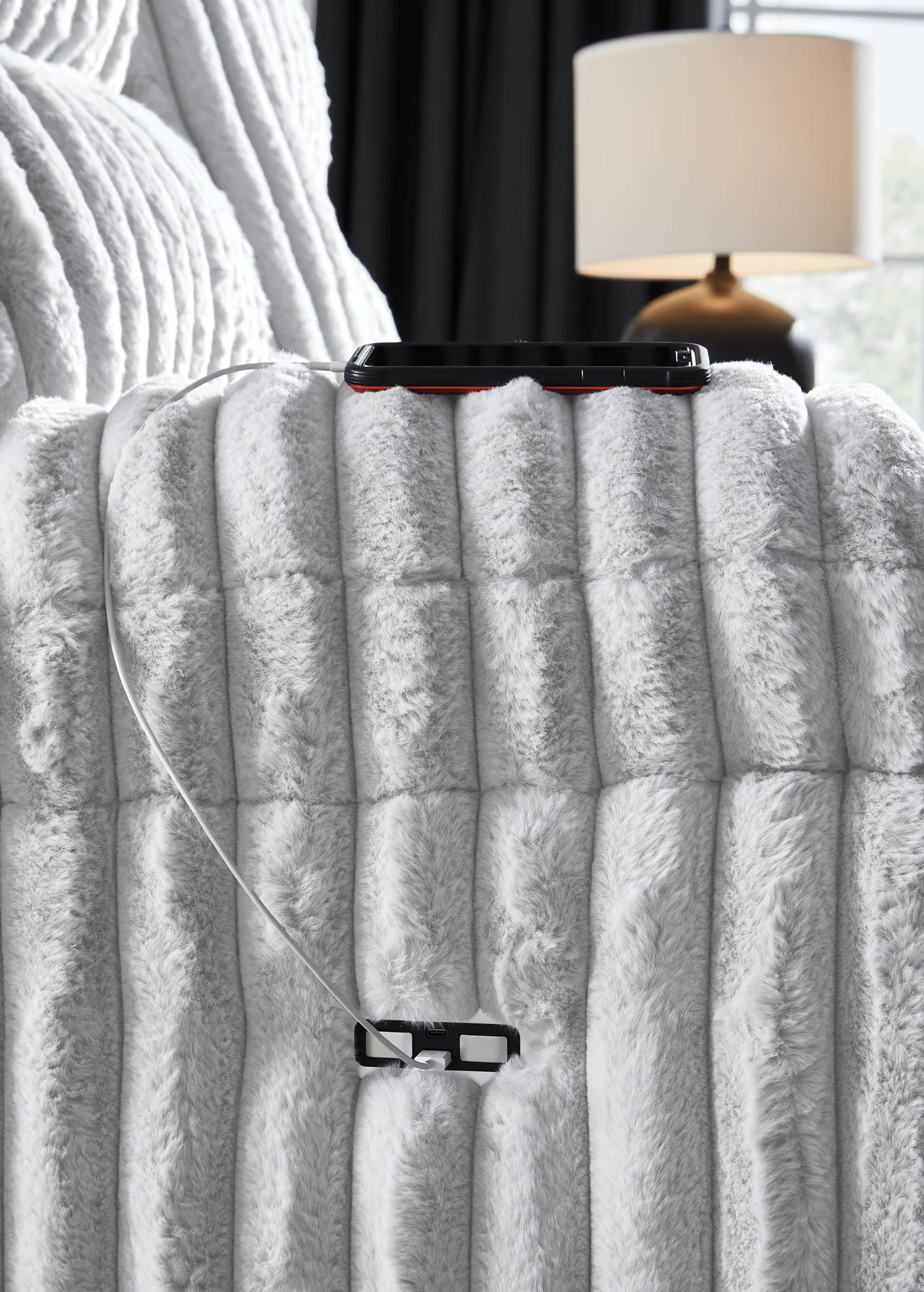 Rhines Falls - Alloy - Double Reclining Power Loveseat With Console