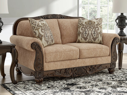 Chelsworth - Golden - Loveseat