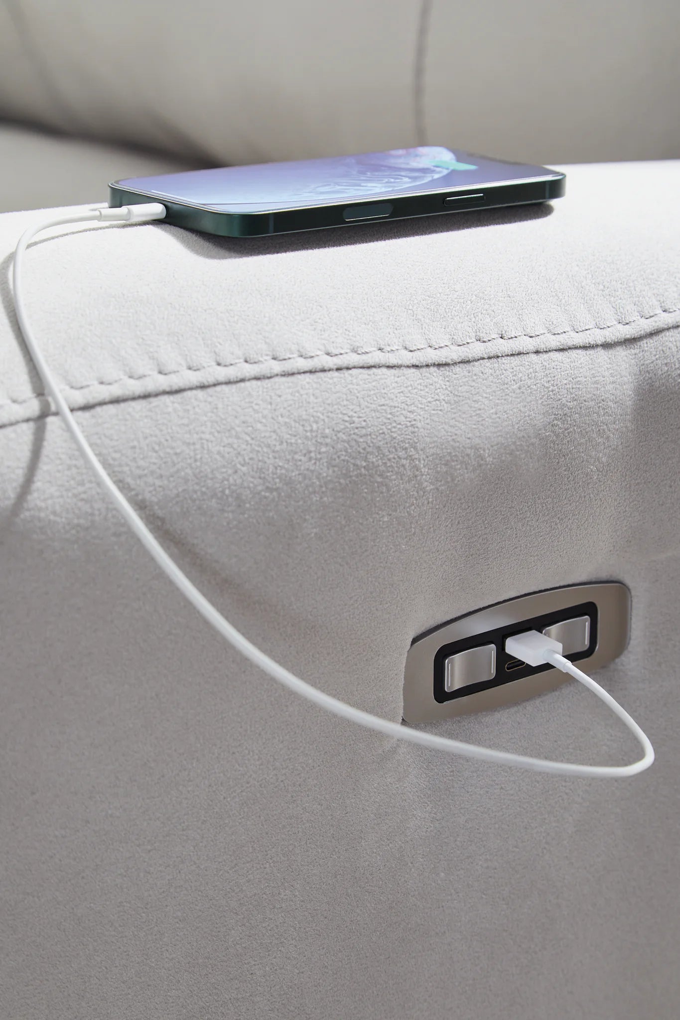 Social Pointe - 6-Piece Power Reclining Sectional - Pearl / Ash